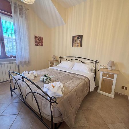 Апартаменты A Casa Di Iole Фьюмичино Экстерьер фото